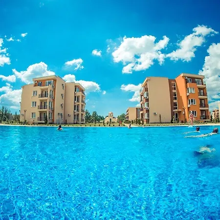 Visit Holiday דירה *